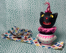 Load image into Gallery viewer, Kitty in a Cup Totem - Pink

